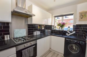 Kitchen- click for photo gallery